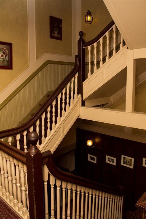 The Yankee Pedlar Inn Torrington 外观 照片